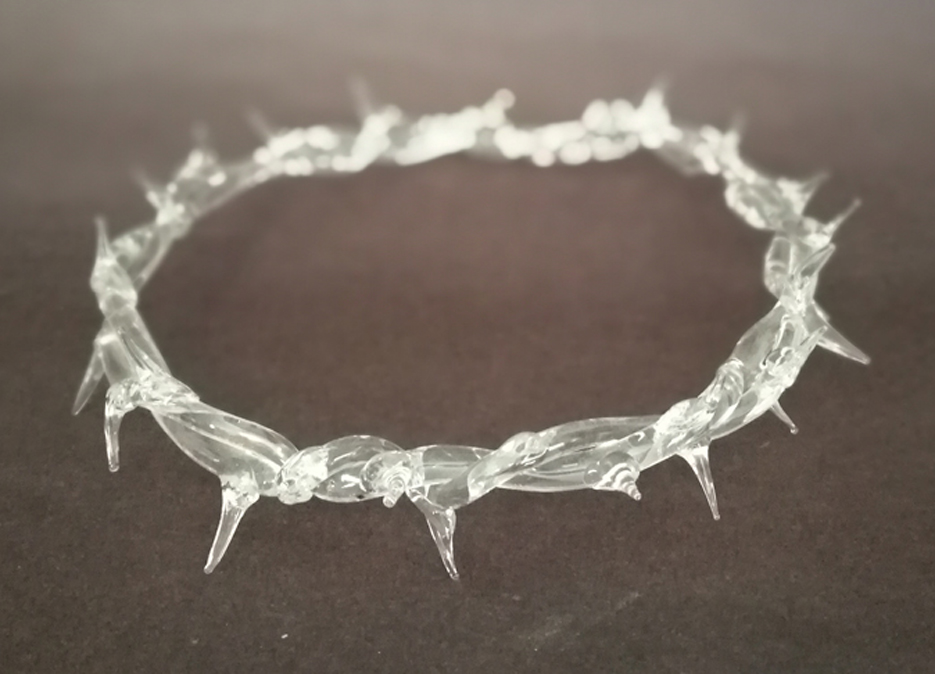 Corona-de-espinas-arte-objeto--vidrio-soplado--21cm-x-21cm--Hector-de-Anda-2009